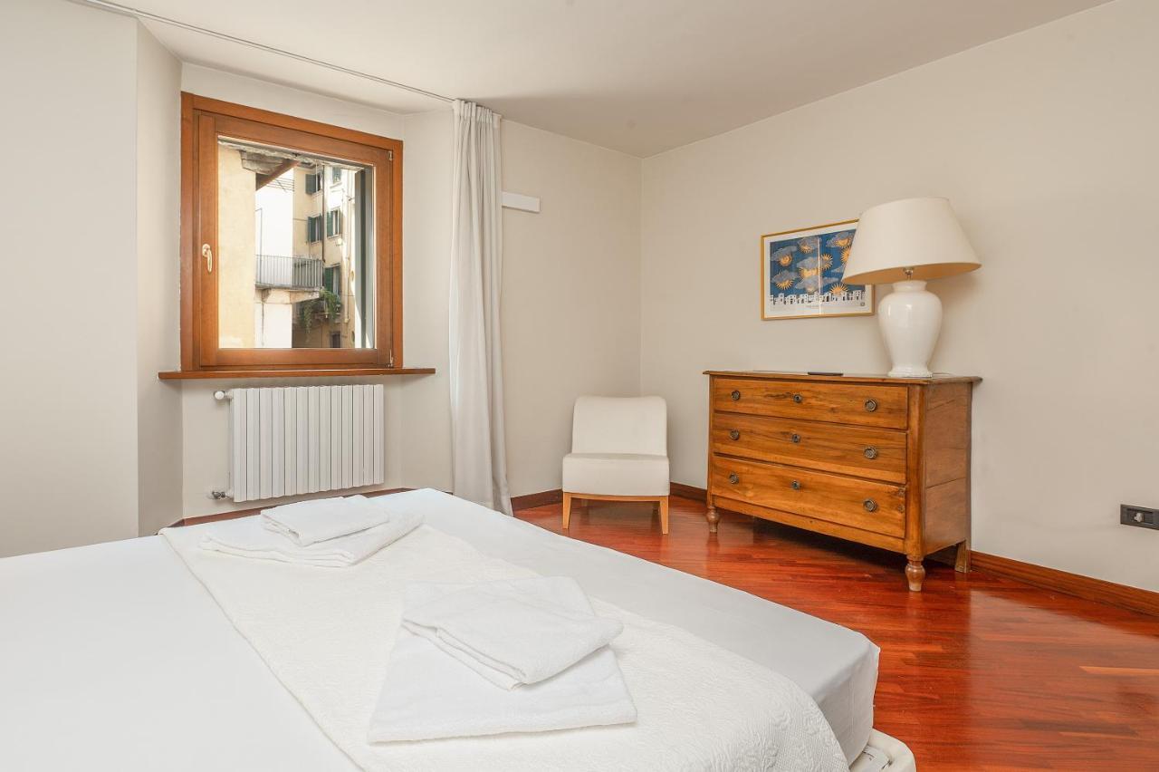 Cozy 2 Bedroom In The Heart Of Verona Exterior photo